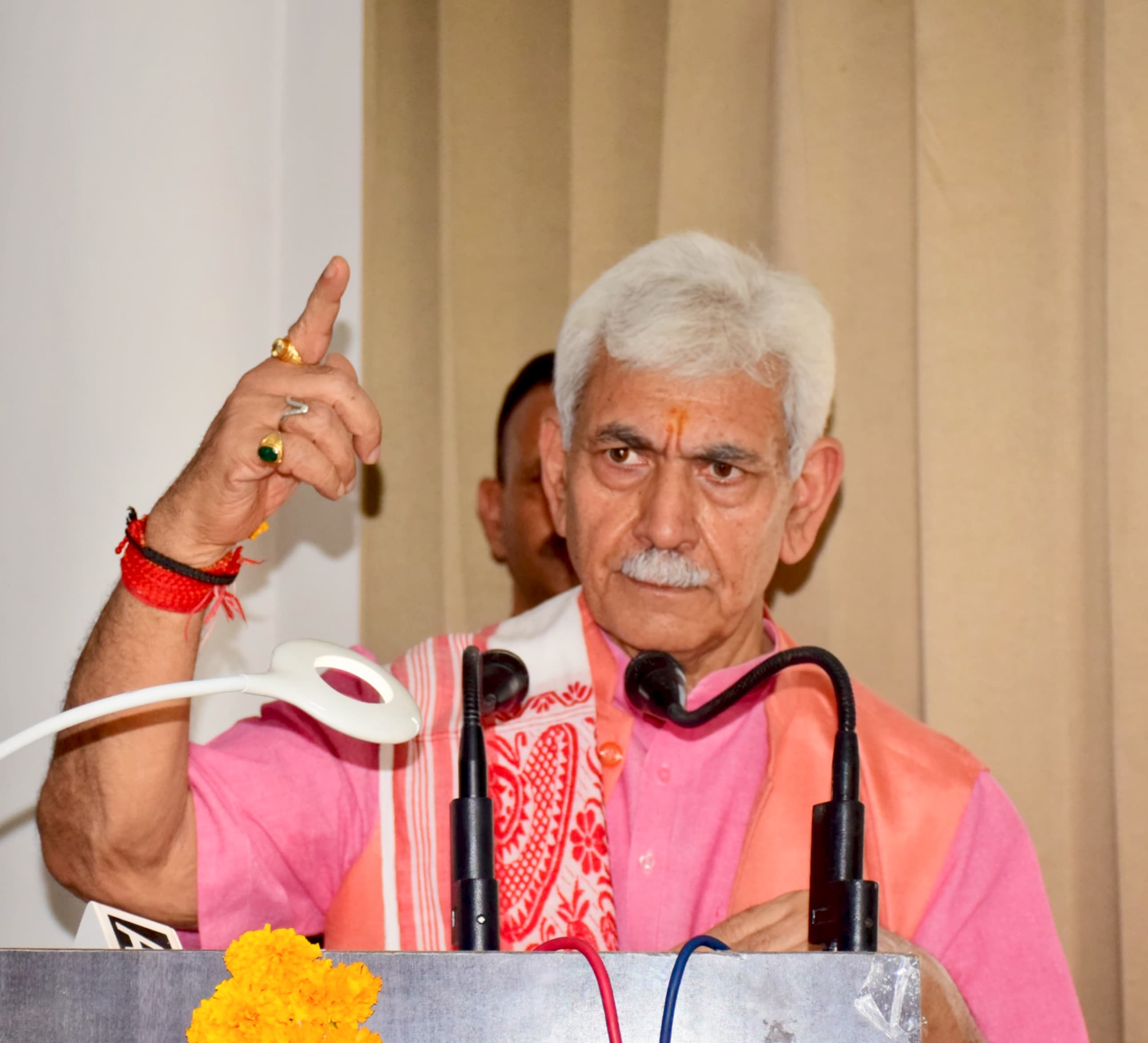 'LG Manoj Sinha Thanks PM Modi, Minister Gadkari for Rs 10,637 Cr Approval to 19 Mega Road & Tunnel Projects in J&K'