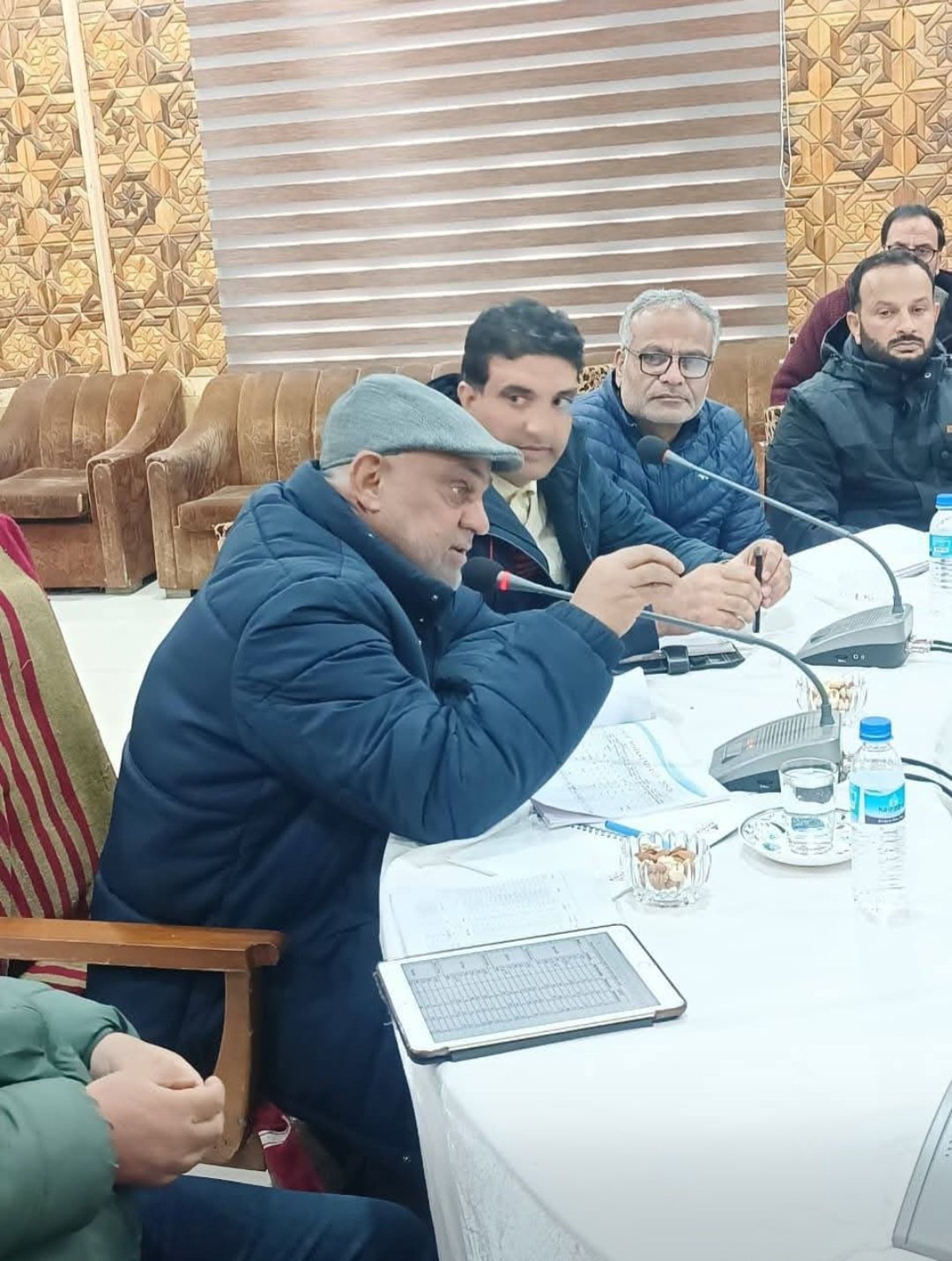 'MLA Beerwah Dr. Shafi Ahmad Wani Reviews RDD Functioning, Emphasizes Public Participation'