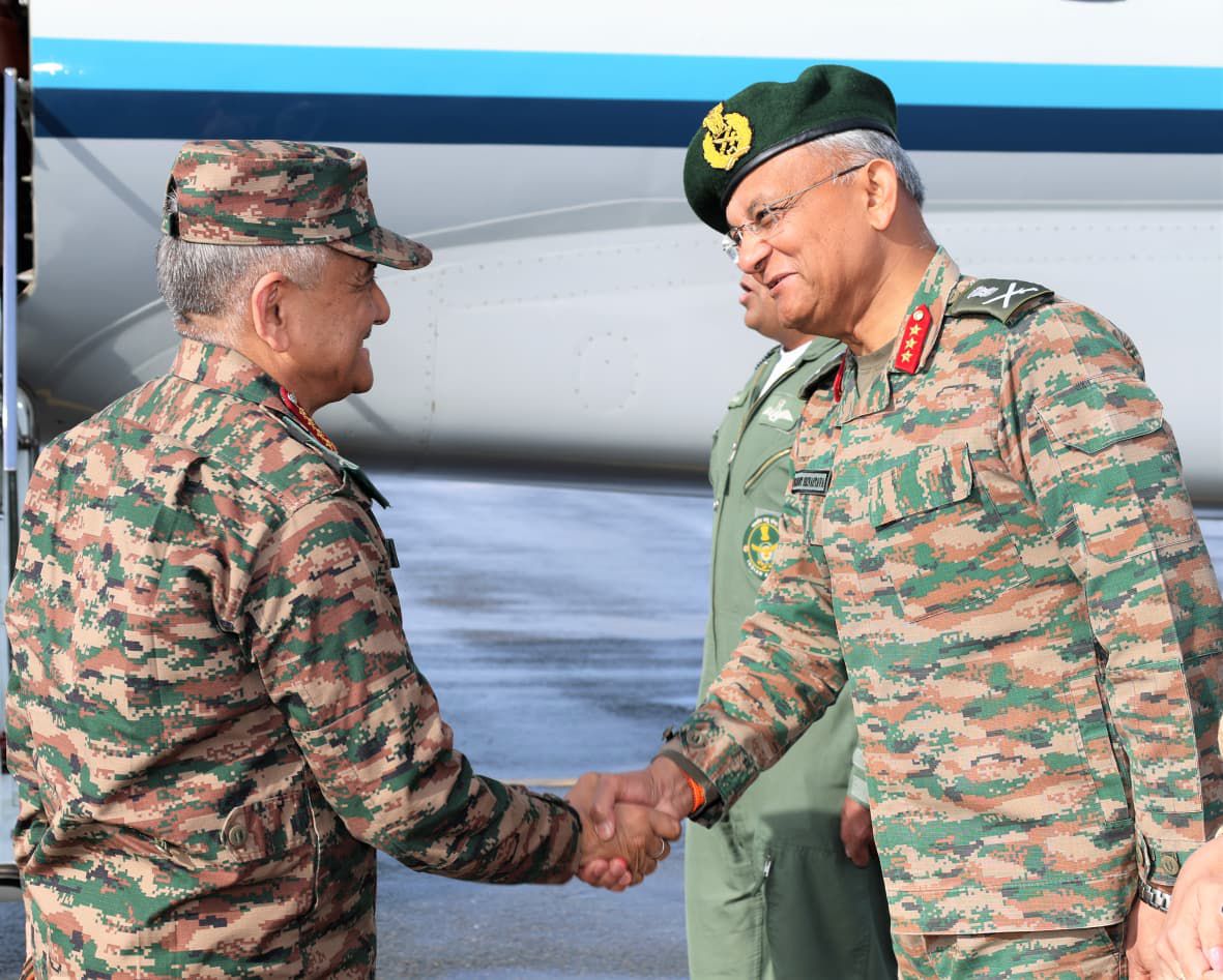 'CDS Gen Anil Chauhan Reviews Anti-Infiltration Grid in North Kashmir, Stresses Readiness for Multi-Domain Warfare'