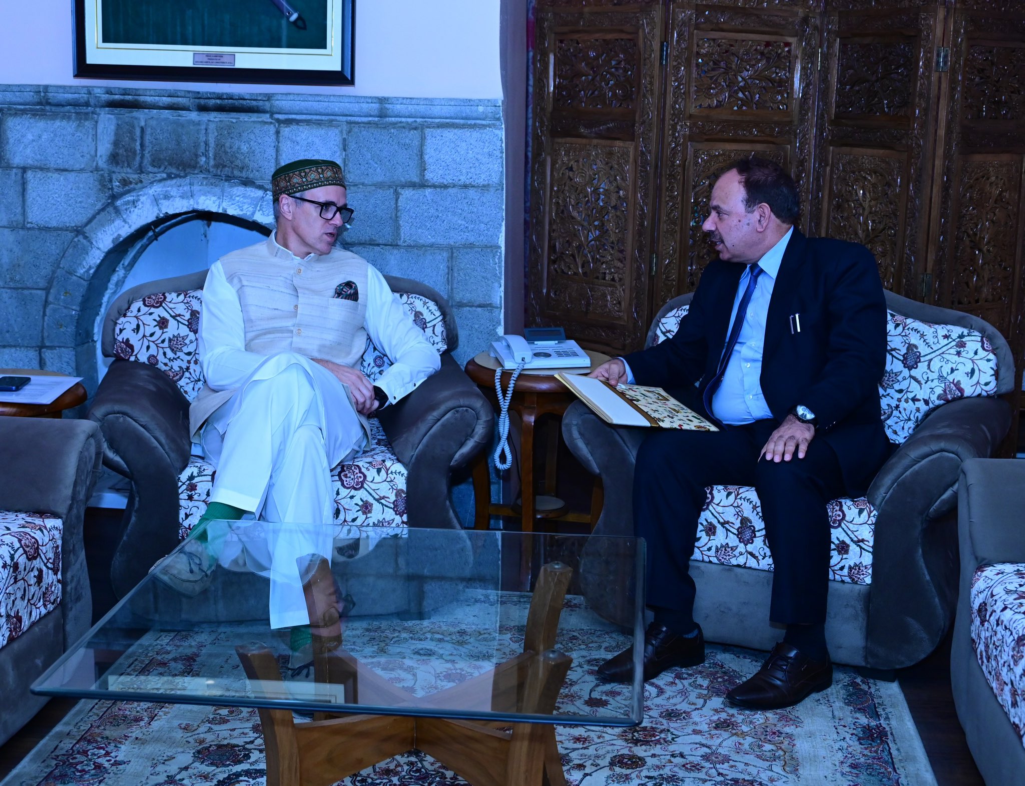 'IUST Vice Chancellor Calls on Chief Minister, Discusses Academic Progress'