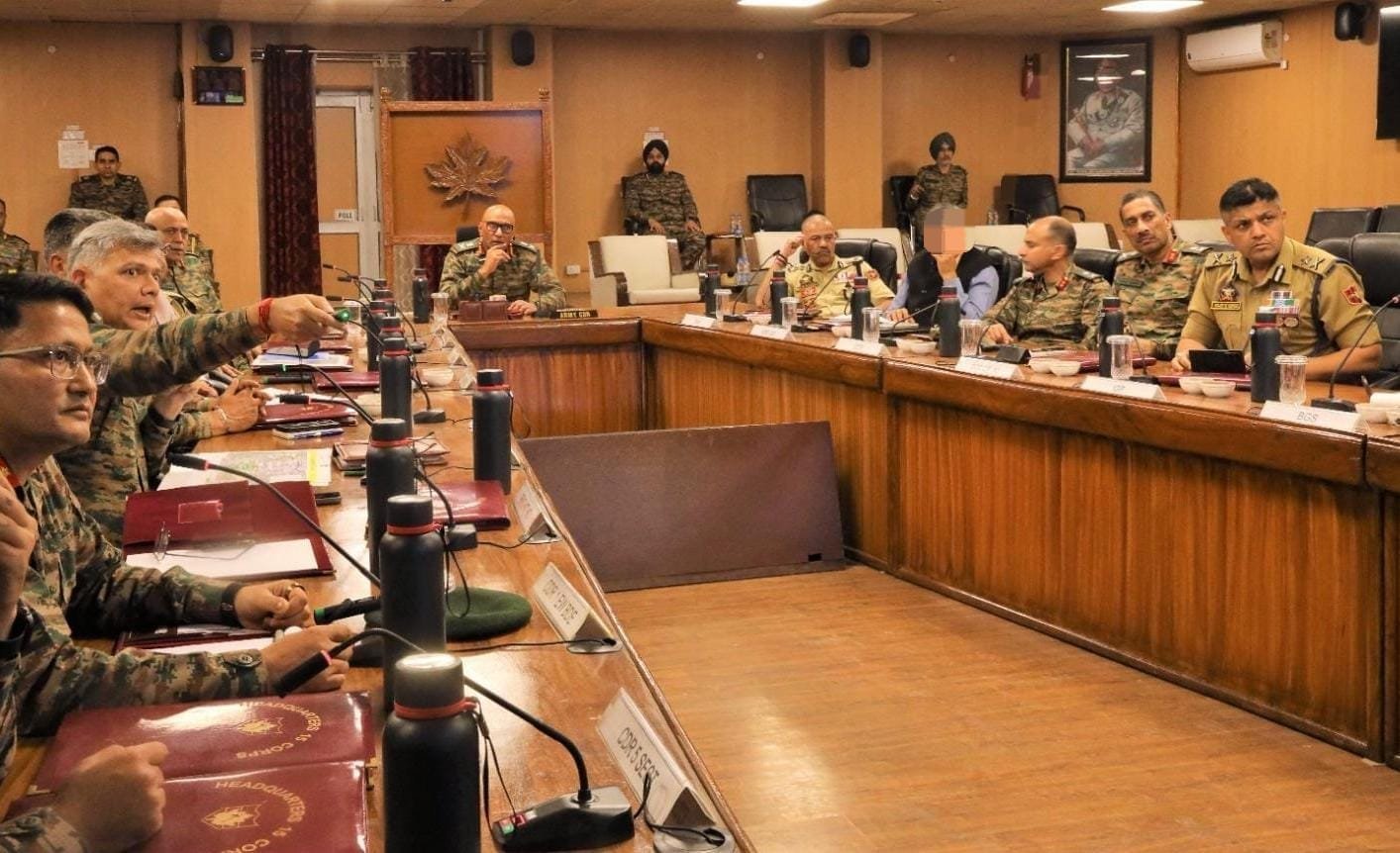 'Lt Gen Pratik Sharma Reviews Security Preparedness, Calls for Stronger Inter-Agency Coordination in Srinagar'