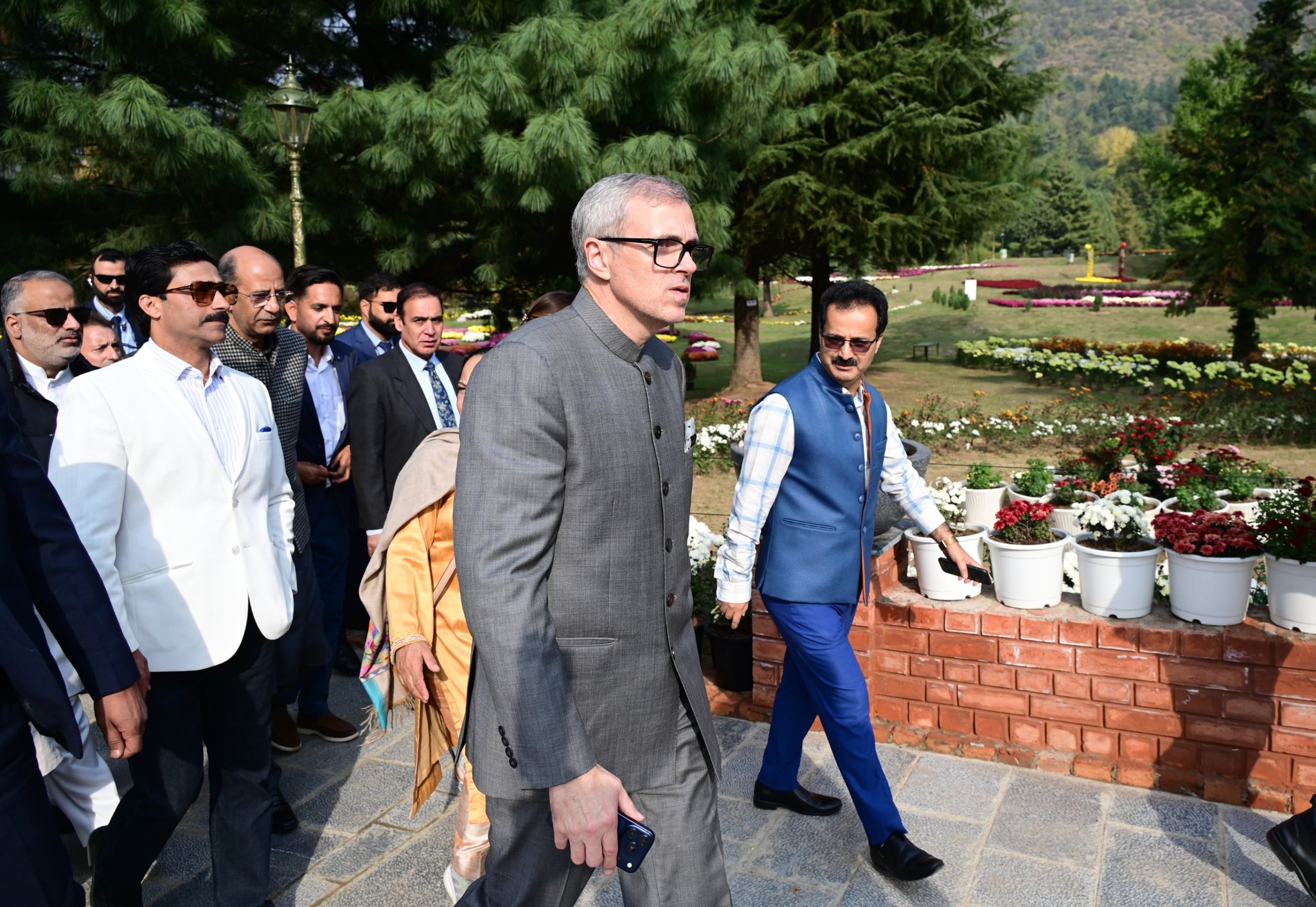 'CM Omar Abdullah opens Chrysanthemum Show - 2026, invites people to experience Kashmir’s autumn colours'
