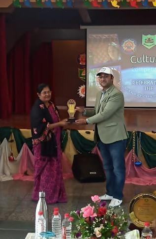 '*Gazi Ajaz, President of Loul Cultural Forum, Honored at Cultural Competition in Srinagar*'