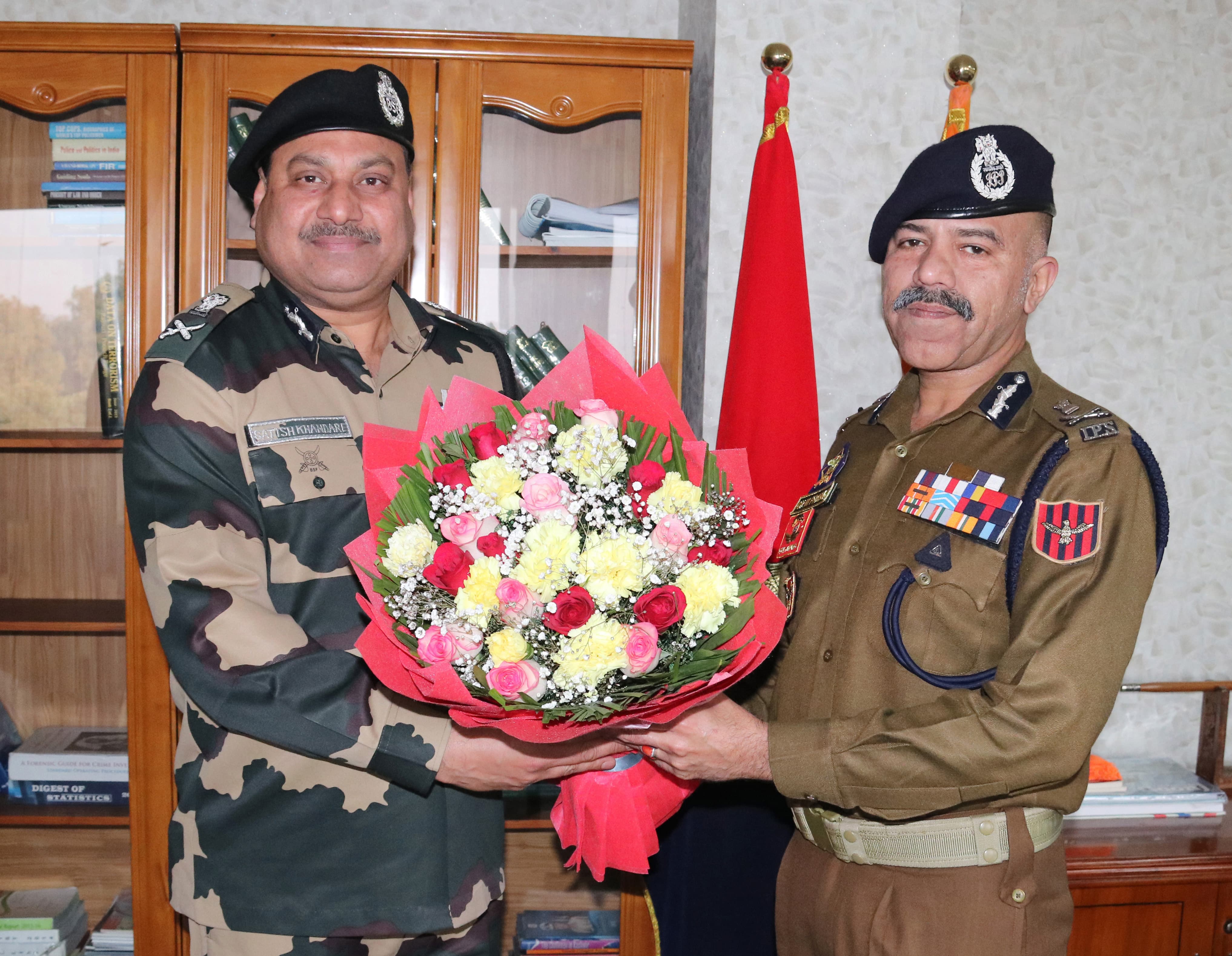 'ADG BSF Western Command, Satish Khandare, accompanied by IG Jammu frontier,  D K Boora, today called on Nalin Prabhat DG-P.'