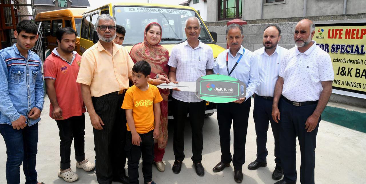 ' J&K Bank Donates Vehicle, Physiotherapy Equipment to NGO for Specially-Abled Children under CSR'