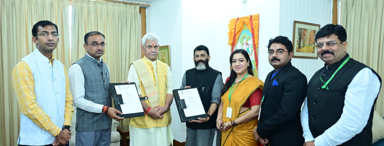 'LG Sinha Launches Free Housing Project for Families Hit by Operation Sindoor, Floods and Terrorism,   HRDS India signs MoU to construct 1,500 smart homes across Jammu and Kashmir with modern facilities, free insurance, and digital connectivity  '