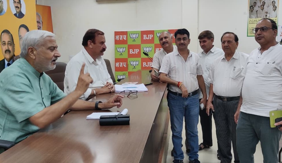 'Sham Lal Sharma Holds Grievances Camp, Urges Immediate Restoration of Flood-Hit Infrastructure'