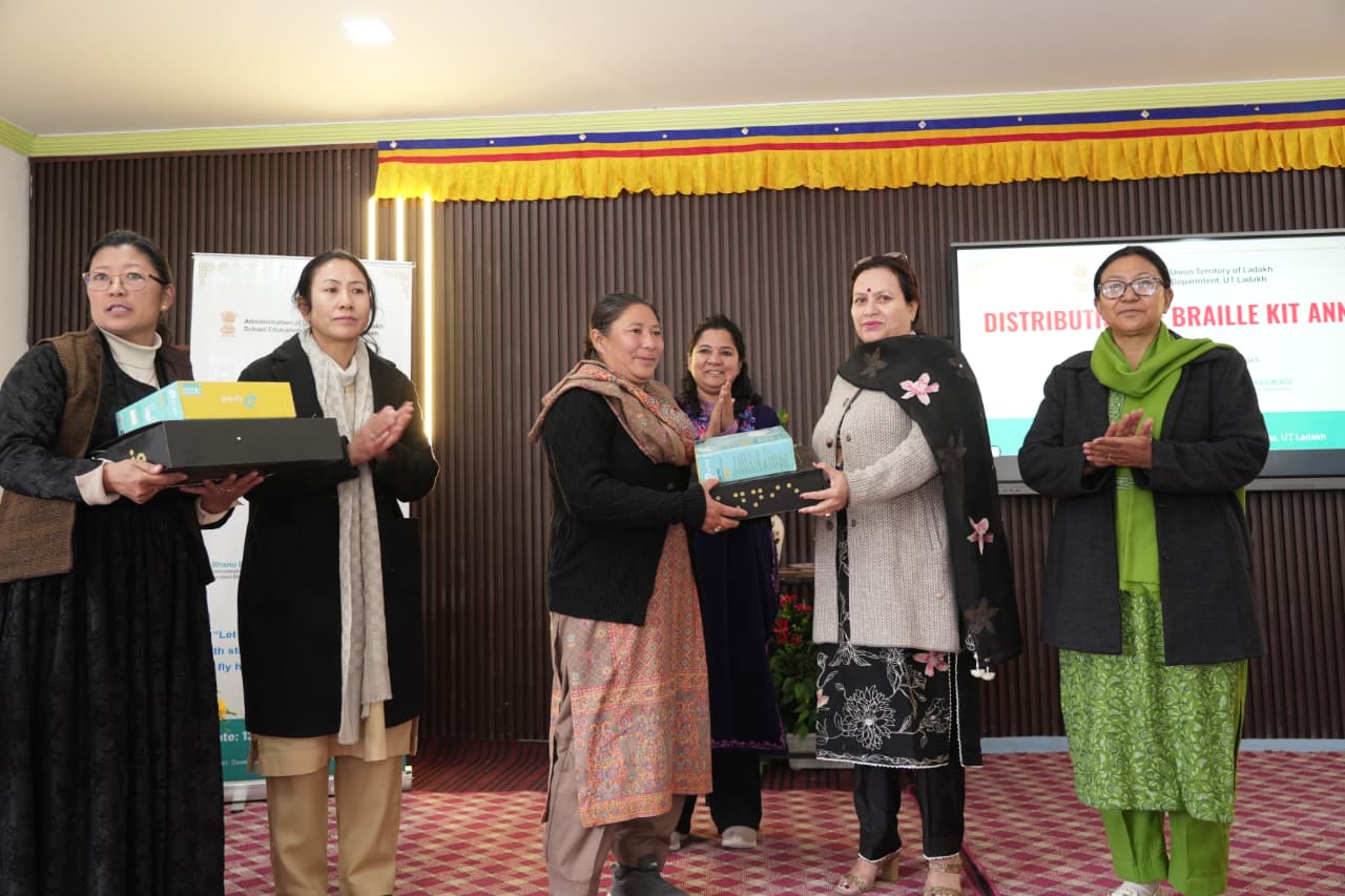 'First Lady Bindu Gupta Launches Braille Kit ‘Annie’ Distribution at PM Government High School, Chuchot Yokma'