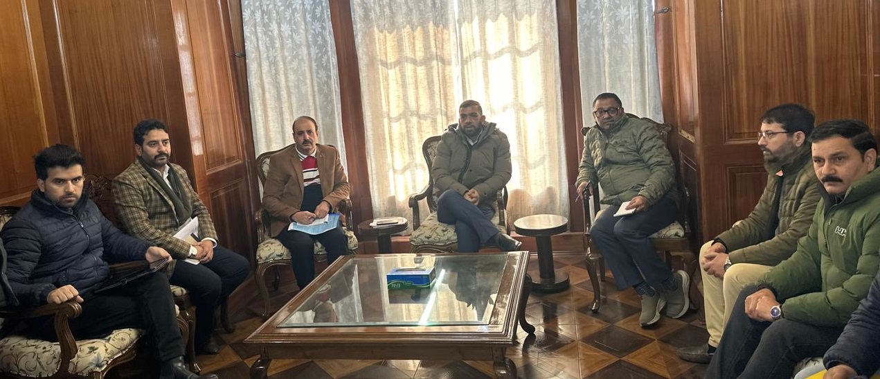 'Director Estates Conducts Extensive Inspection of Office and Residential Facilities in Srinagar'