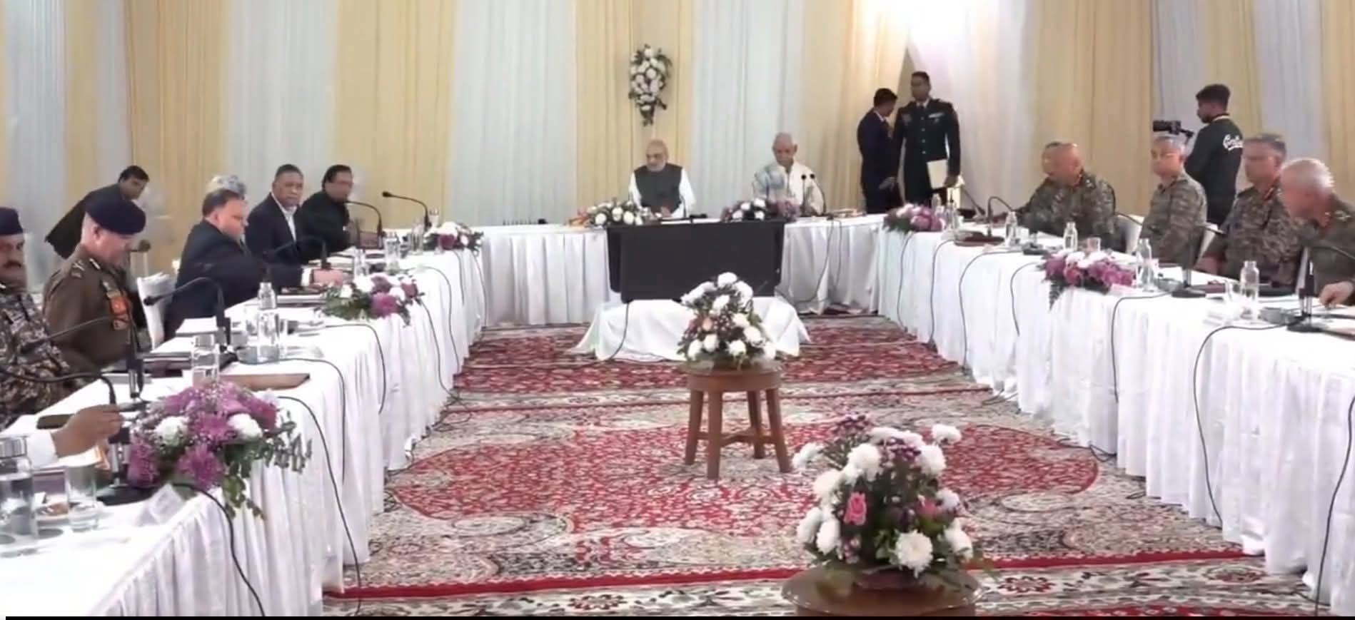 'Amit Shah Reviews Security Situation in Jammu, Visits Border Outposts'