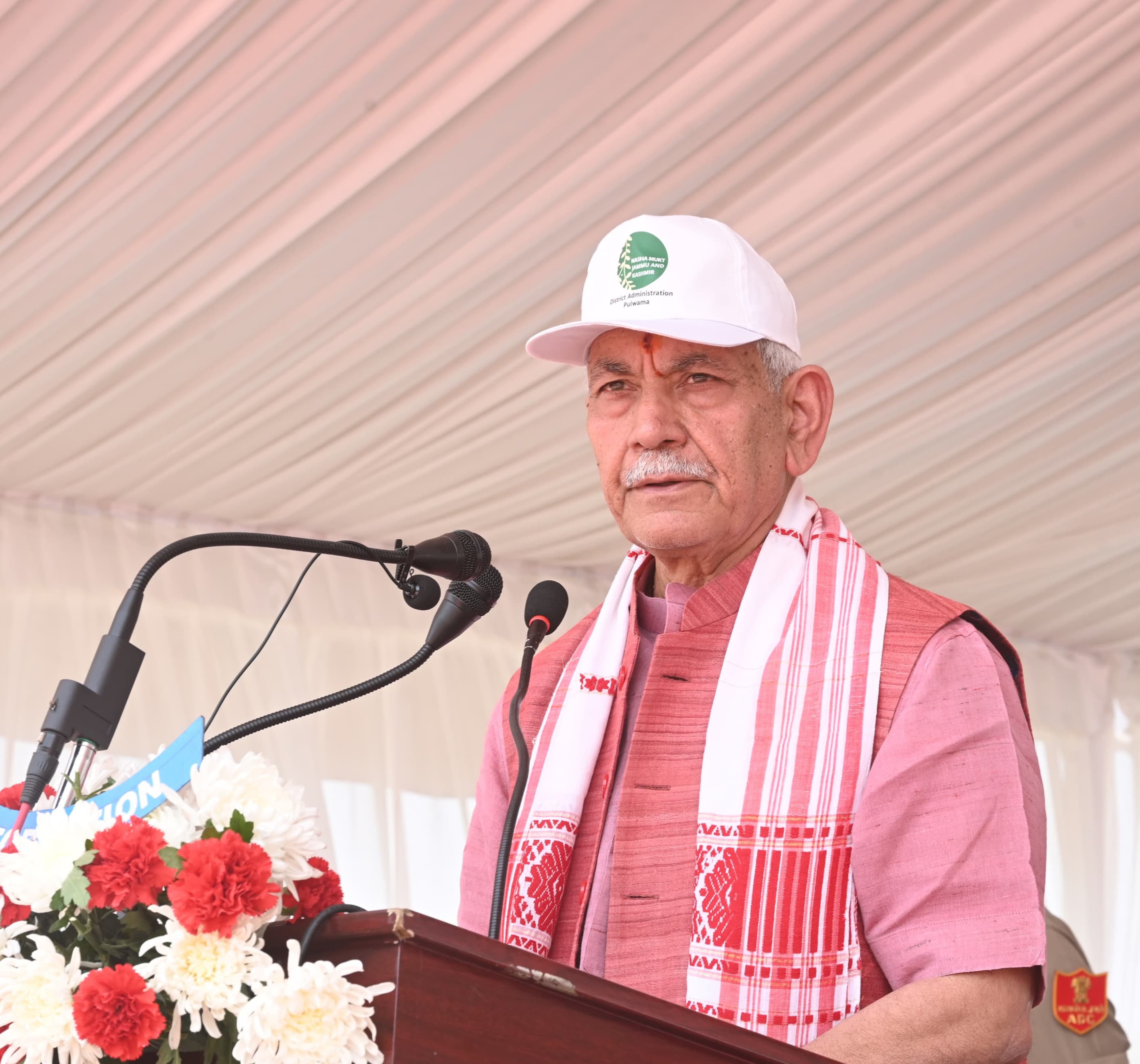 'LG Sinha Vows to Crush Narco-Terror Network During Anti-Drug Campaign in Pulwama'