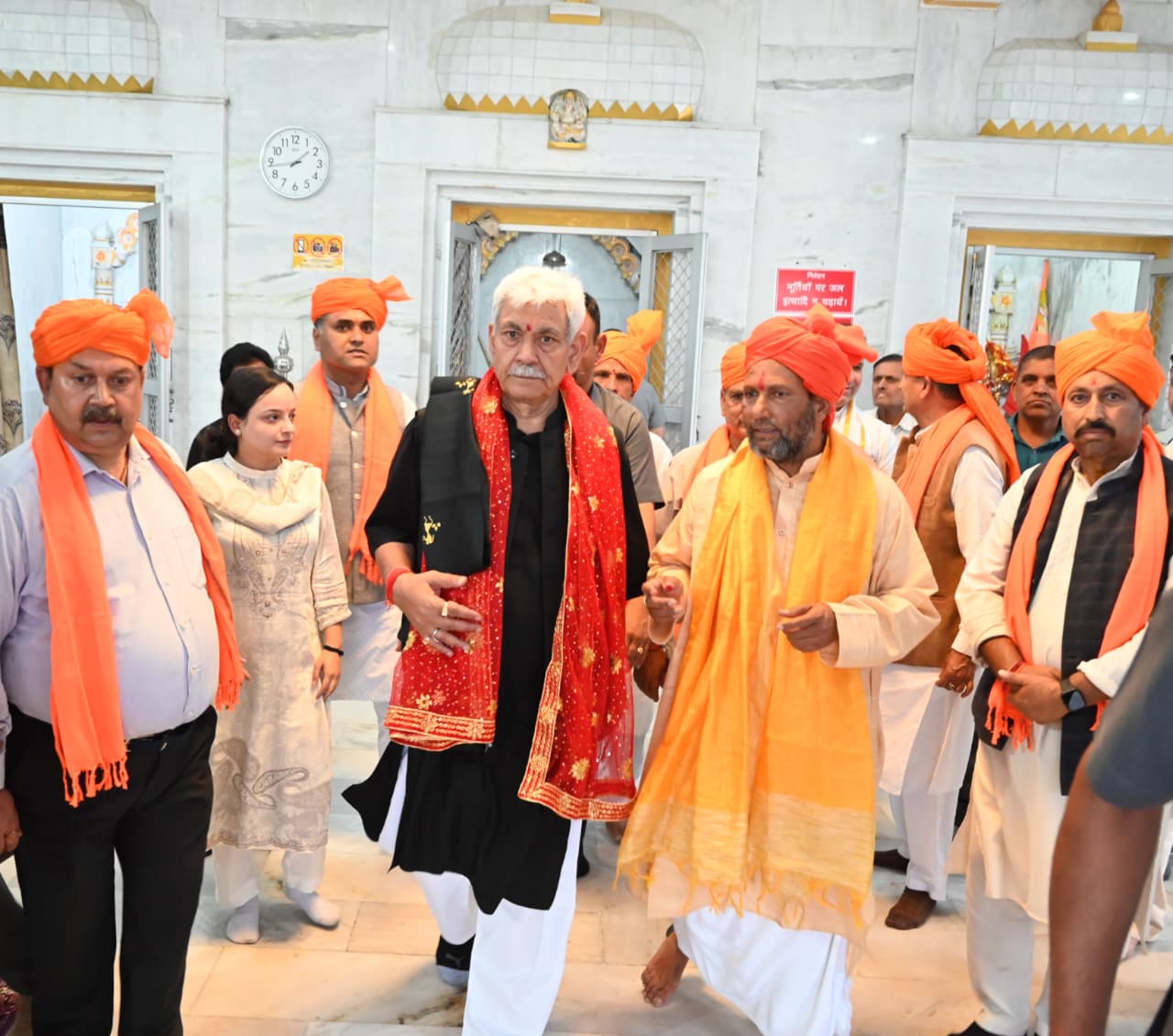 'Lieutenant Governor pays obeisance at Ancient Shri Gauri Shankar Mandir in Kishtwar'