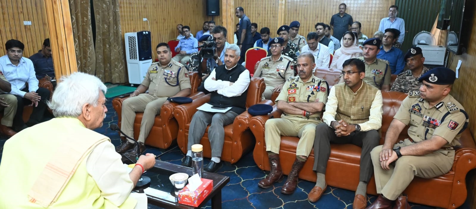 'LG Manoj Sinha Reviews Amarnath Yatra Arrangements, Calls for Seamless Pilgrim Services and Strict Vigilance'