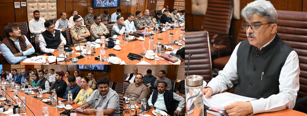 'Chief Secretary Reviews 80th Independence Day Preparations, Calls for Flawless Celebrations Across J&K'