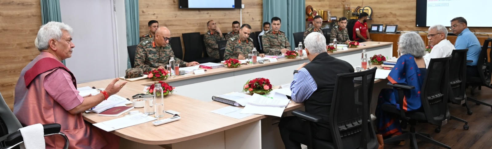 'LG Sinha Reviews Veterans’ Welfare, Healthcare and Support Measures at 81st Rajya Sainik Board Meeting'