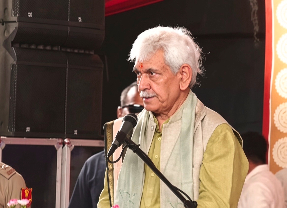 'Lieutenant Governor Manoj Sinha Attends Shri Shiv Mahapuran Katha in Raebareli'