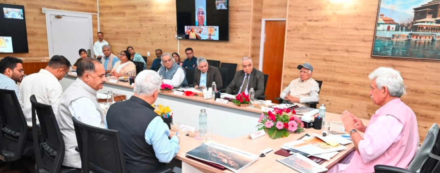 'LG Sinha Reviews Key Initiatives of Mata Vaishno Devi Shrine Board, Advances International Goddess Museum Project'