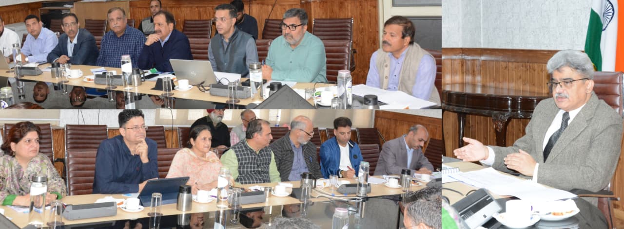 'Dulloo Reviews Solarisation Drive, Calls for Faster Rooftop Installations Across J&K'