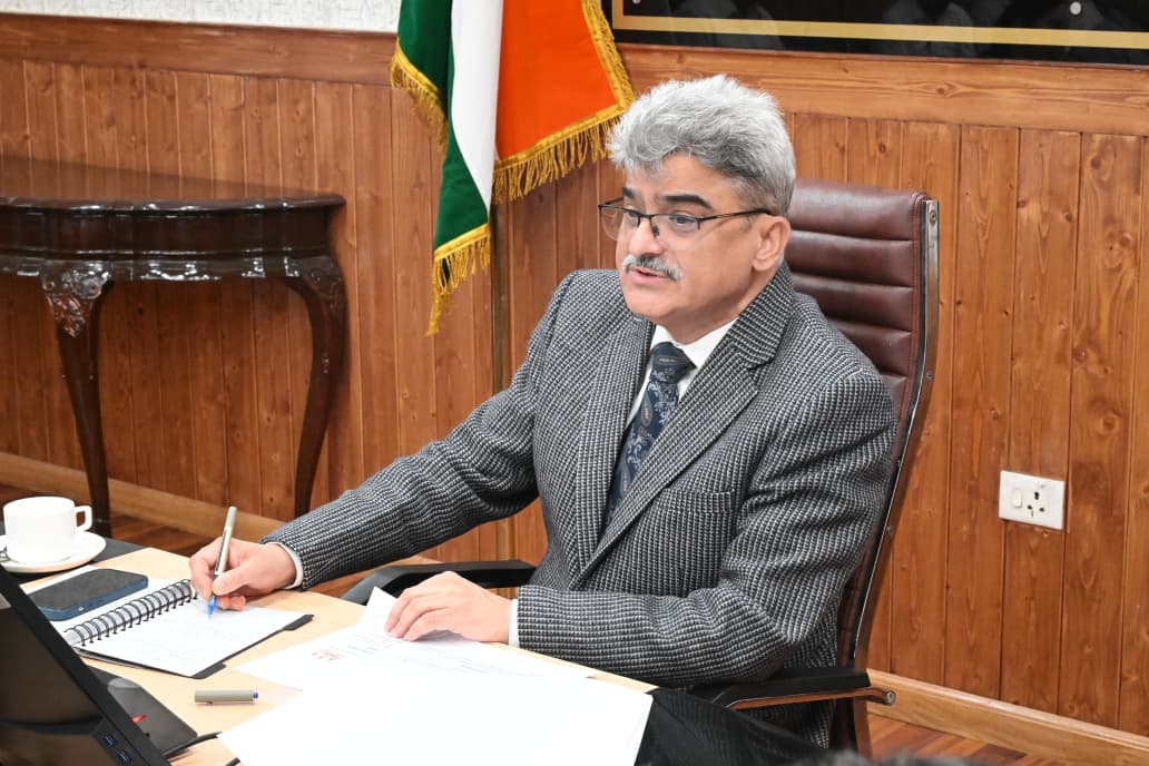 'Chief Secretary reviews progress of PM Ekta Malls in Srinagar and Jammu , Projects to showcase J&K’s heritage, local products and expand market access for artisans and entrepreneurs'