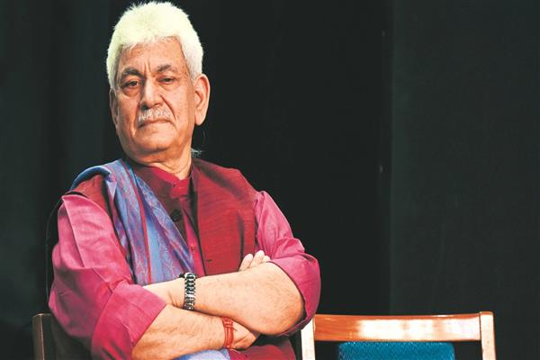 'LG Manoj Sinha Expresses Shock, Grief Over Death of 10 Army Soldiers in Doda Accident'